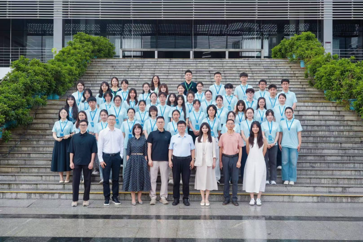 深圳大学外国语学院2025年“深湾智语·拓域励新”暑期学校成功举办